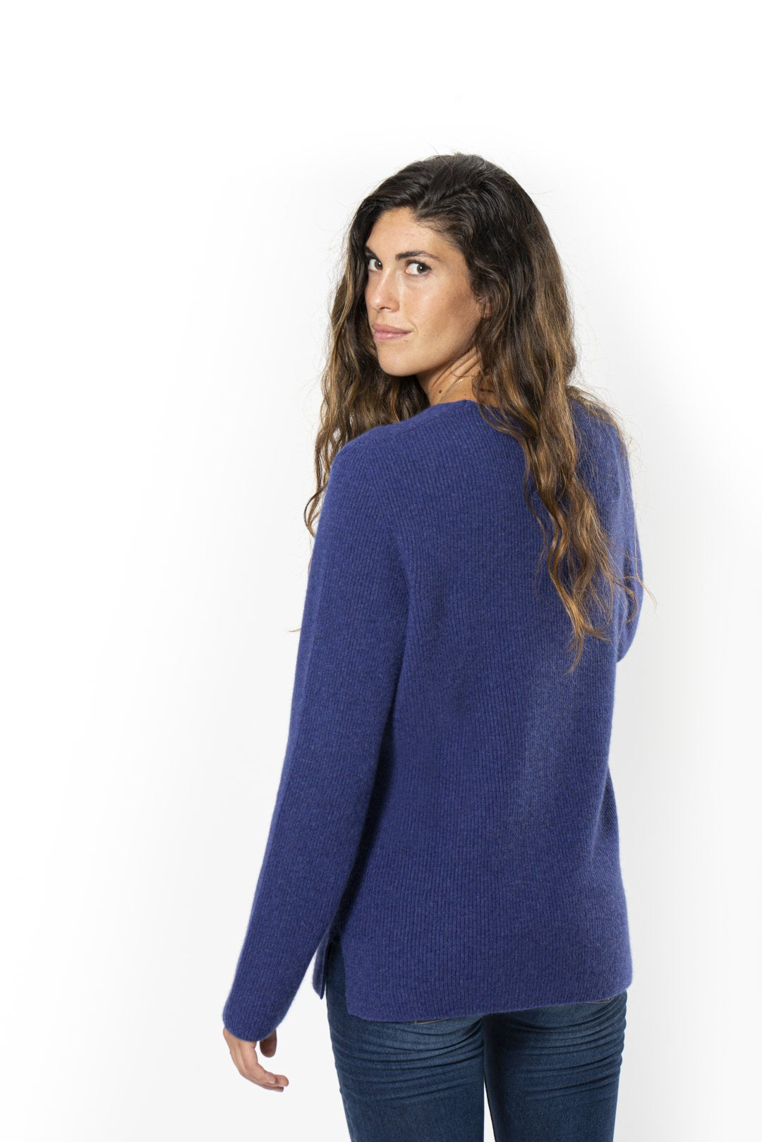 English Rib Sweater in Pure Cashmere with Bluette V-neck